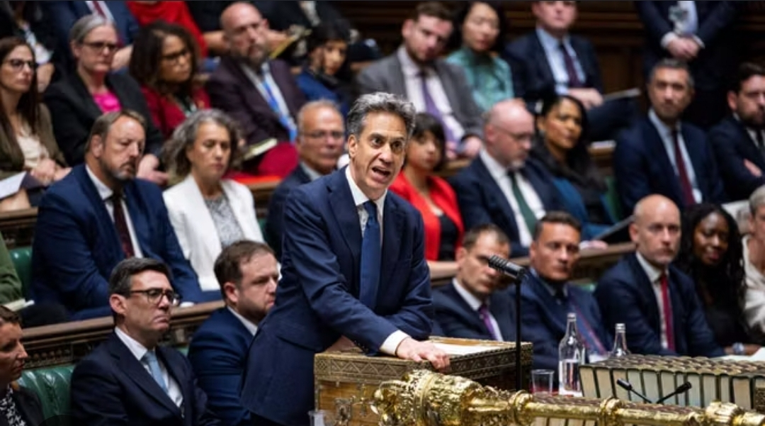 Ed Miliband announced sanctions targeting illegal Israeli settlements at the parliament